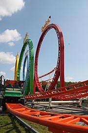 Die Ringe des Olympia Looping stehen bereits (©Foto: Marikka-Laila Maisel)